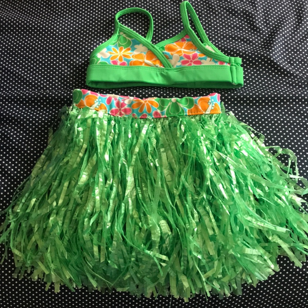A Hawaiian girl bathing suit